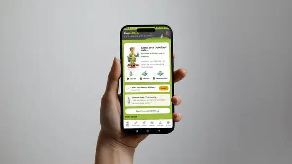 Photo of Seabottles in use: on a phone, in hand